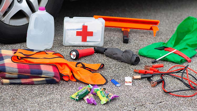 emergency-kit-supplies